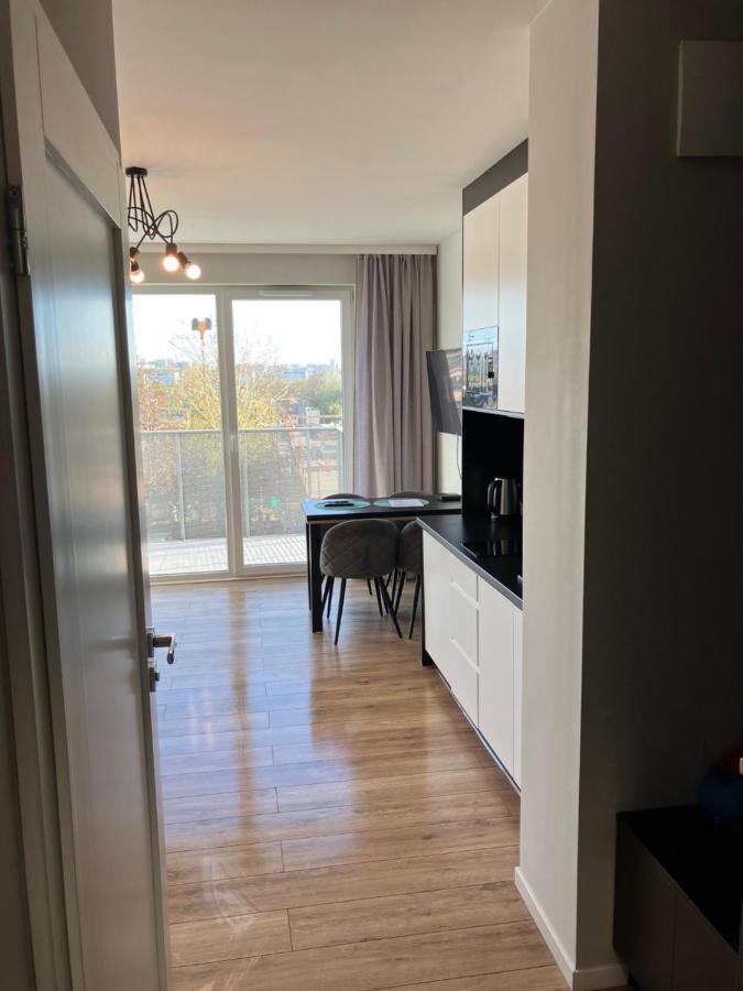 Jab Apartament Przy Klinice Business & Family ชเตชชิน ภายนอก รูปภาพ